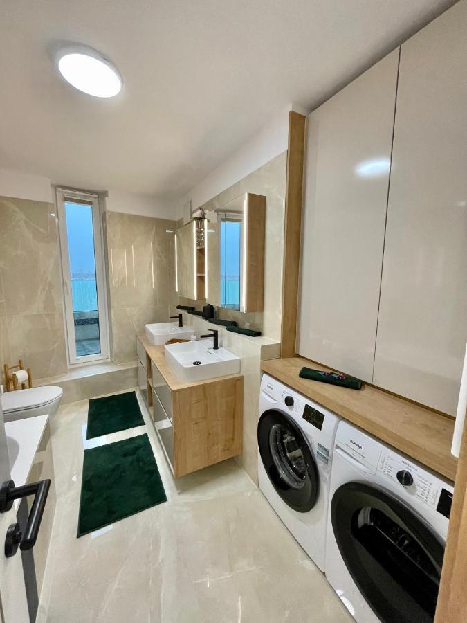 ブダペストCentropolitan Penthouse #Jacuzzi #Freeparkingアパートメント エクステリア 写真