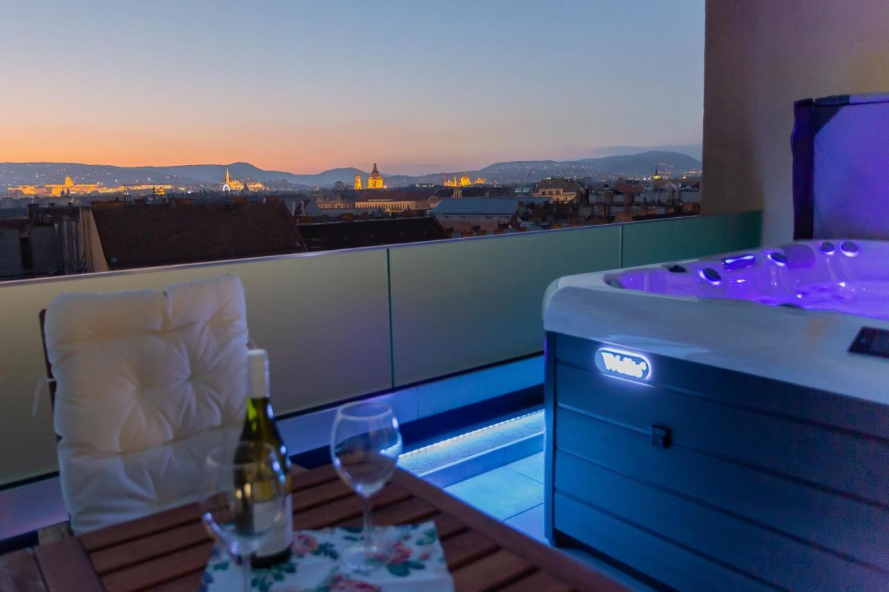 ブダペストCentropolitan Penthouse #Jacuzzi #Freeparkingアパートメント エクステリア 写真