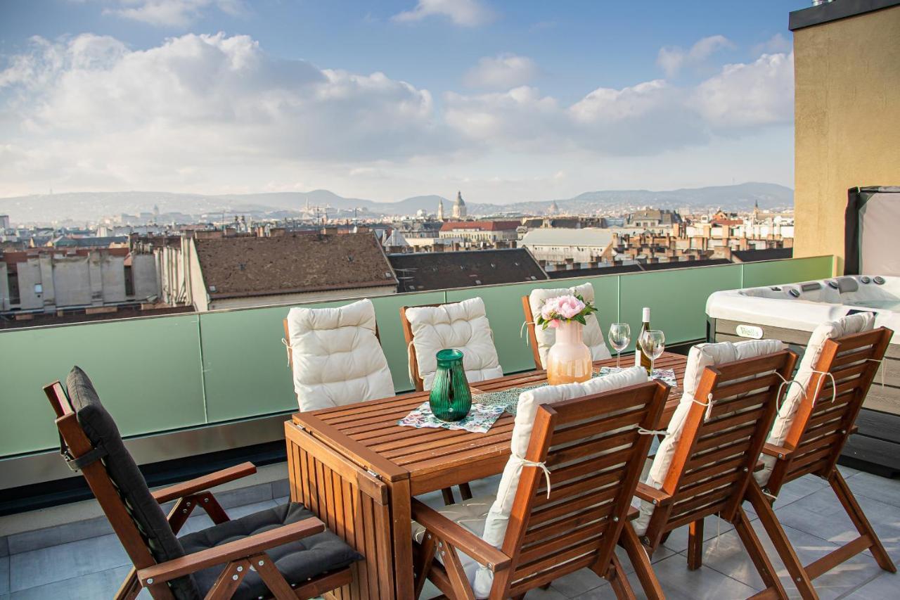 ブダペストCentropolitan Penthouse #Jacuzzi #Freeparkingアパートメント エクステリア 写真